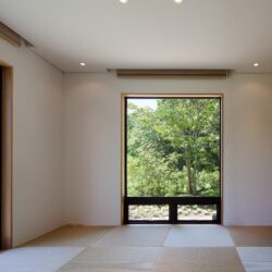 何かと便利な8帖の和室もあります。琉球畳！